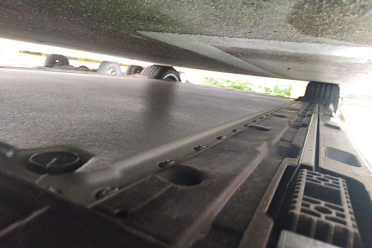 Used Xiaomi Auto SU7 2026 Model Standard Edition Chassis Front Right