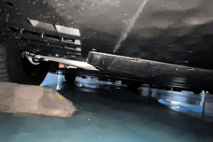 Used Xiaomi Auto SU7 2026 Model Standard Edition Chassis Rear Right