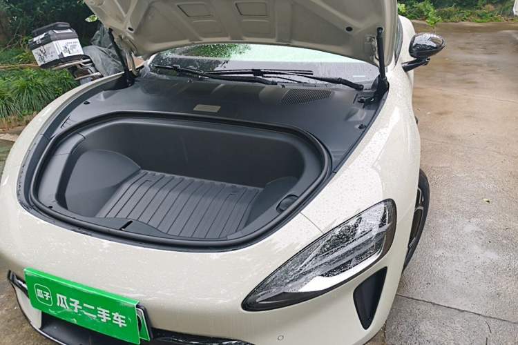 Used Xiaomi Auto SU7 2026 Model Standard Edition Engine Bay Left