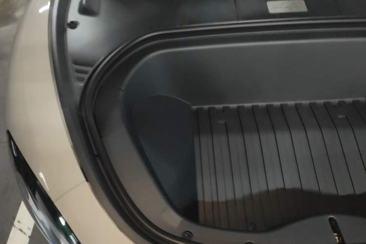 Used Xiaomi Auto SU7 2026 Model Max Engine Bay Right