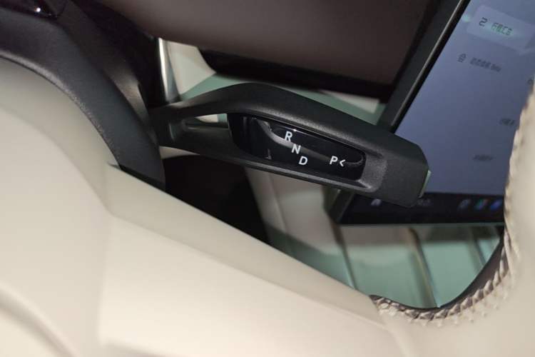 Used Xiaomi Auto SU7 2026 Model Standard Edition Gear Lever