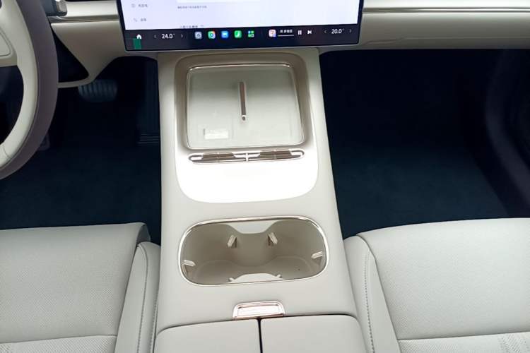Used Xiaomi Auto SU7 2026 Model Standard Edition Gear Lever