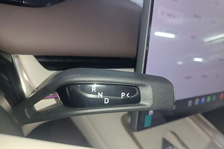 Used Xiaomi Auto SU7 2026 Model Standard Edition Gear Lever