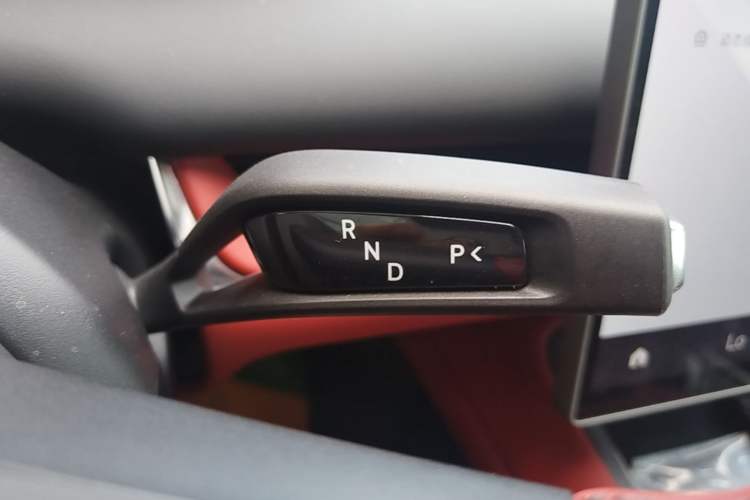 Used Xiaomi Auto SU7 2026 Model Standard Edition Gear Lever