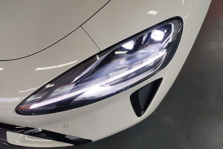 Used Xiaomi Auto SU7 2026 Model Standard Edition Left Front Headlight