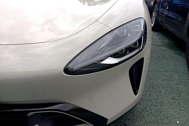 Used Xiaomi Auto SU7 2026 Model Standard Edition Left Front Headlight