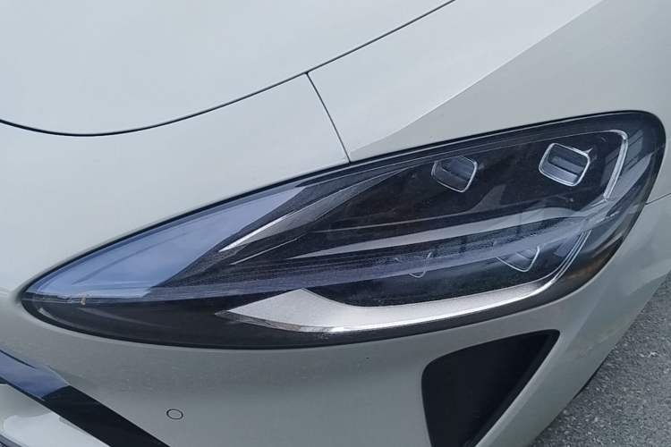 Used Xiaomi Auto SU7 2026 Model Standard Edition Left Front Headlight