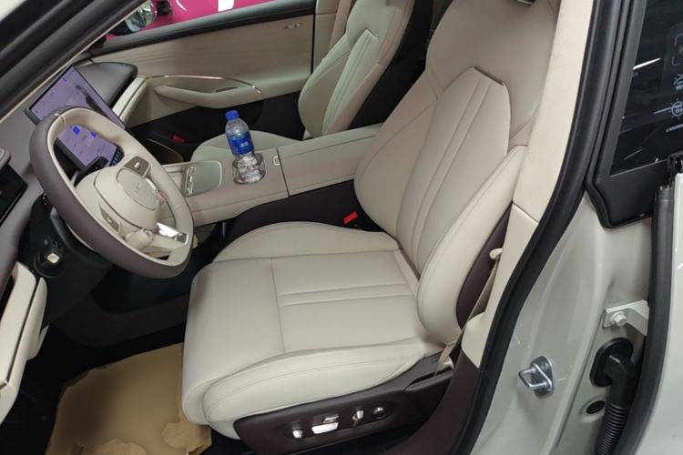Used Xiaomi Auto SU7 2026 Model Standard Edition Left Front Seat