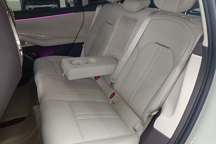 Used Xiaomi Auto SU7 2026 Model Standard Edition Left Rear Seat