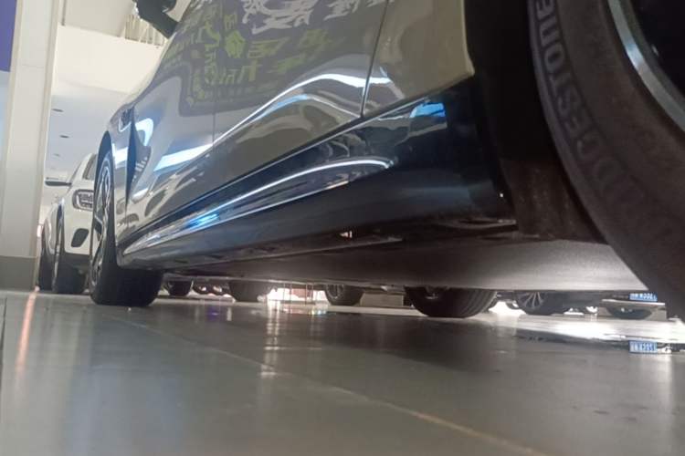 Used Xiaomi Auto SU7 2026 Model Standard Edition Left Side Sill