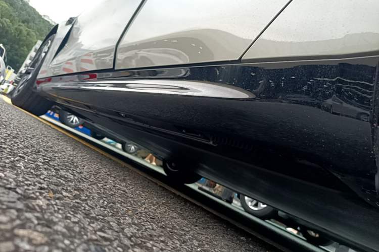 Used Xiaomi Auto SU7 2026 Model Standard Edition Left Side Sill