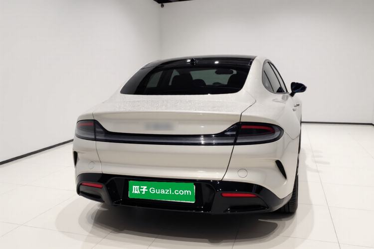 Used Xiaomi Auto SU7 2026 Model Standard Edition Rear