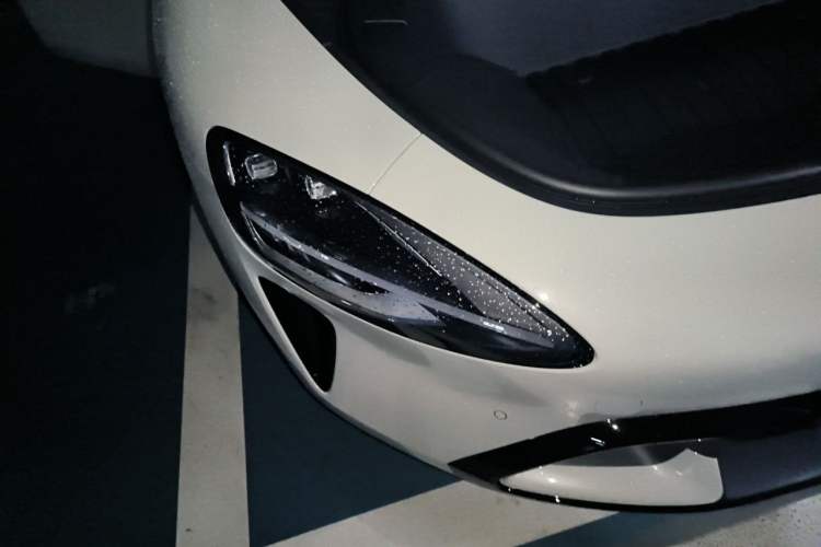 Used Xiaomi Auto SU7 2026 Model Standard Edition Right Front Headlight