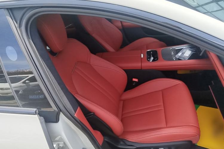 Used Xiaomi Auto SU7 2026 Model Standard Edition Right Front Seat