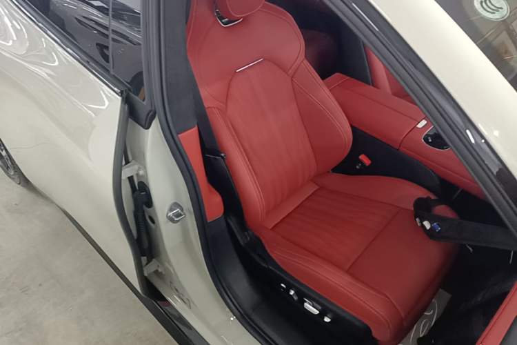 Used Xiaomi Auto SU7 2026 Model Max Right Front Seat