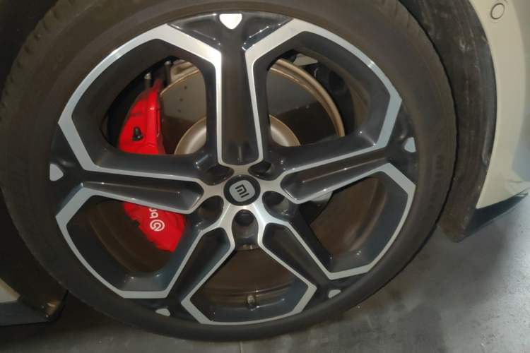 Used Xiaomi Auto SU7 2026 Model Max Right Front Wheel Hub