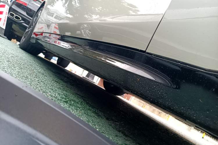 Used Xiaomi Auto SU7 2026 Model Standard Edition Right Side Sill