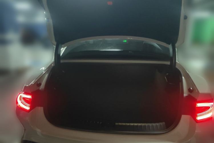 Used Xiaomi Auto SU7 2026 Model Max Trunk