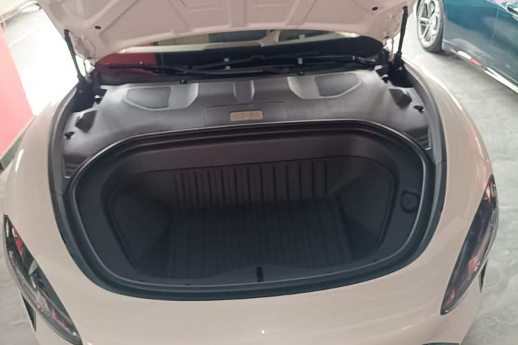 Used Xiaomi Auto SU7 2026 Model Max Engine Bay
