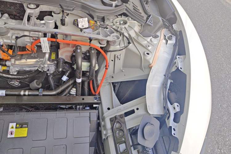 Used Xiaomi Auto SU7 2026 Model Max Engine Bay Left