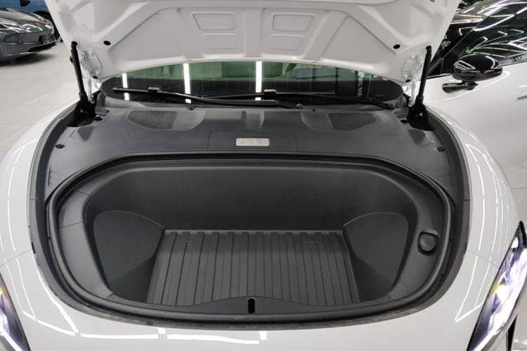 Used Xiaomi Auto SU7 2026 Model Pro Engine Bay
