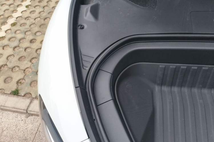 Used Xiaomi Auto SU7 2026 Model Pro Engine Bay Right