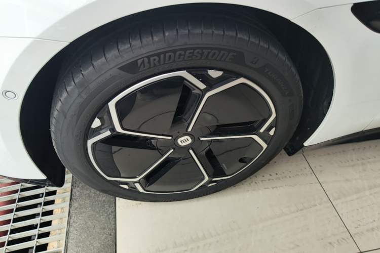 Used Xiaomi Auto SU7 2026 Model Standard Edition Exterior 4