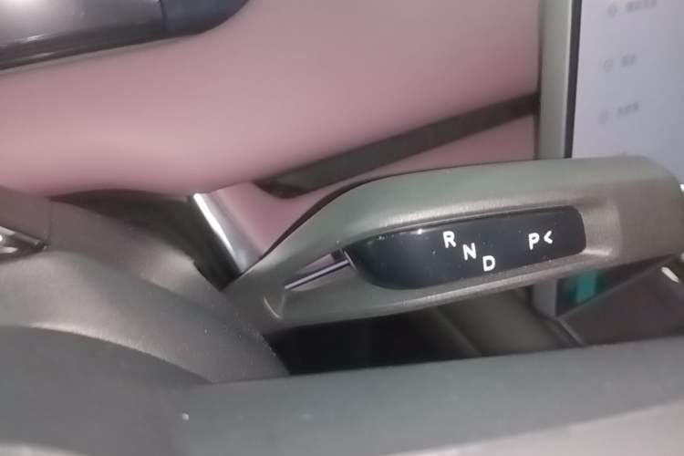 Used Xiaomi Auto SU7 2026 Model Standard Edition Gear Lever