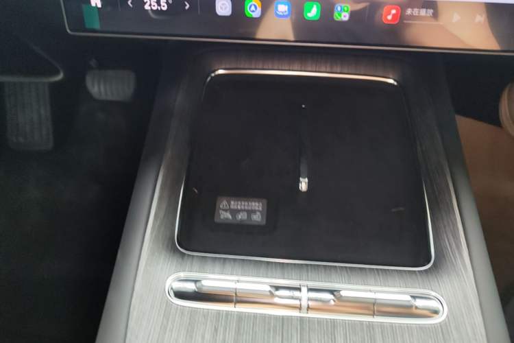 Used Xiaomi Auto SU7 2026 Model Standard Edition Interior 1