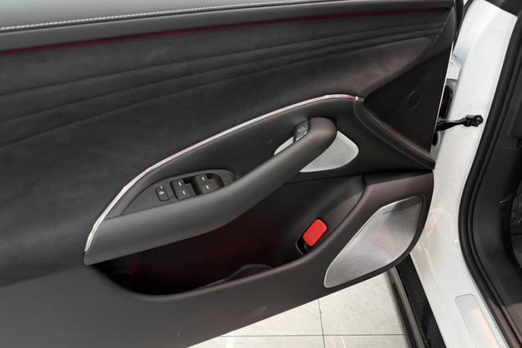 Used Xiaomi Auto SU7 2026 Model Standard Edition Interior 4