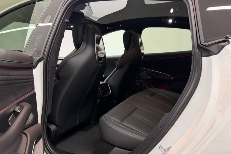 Used Xiaomi Auto SU7 2026 Model Standard Edition Interior 5