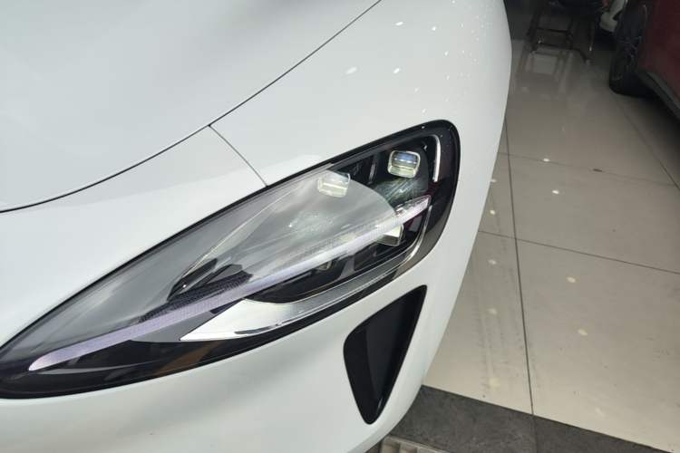 Used Xiaomi Auto SU7 2026 Model Standard Edition Left Front Headlight