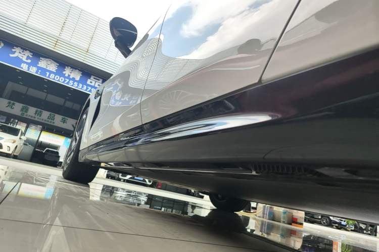 Used Xiaomi Auto SU7 2026 Model Standard Edition Left Side Sill