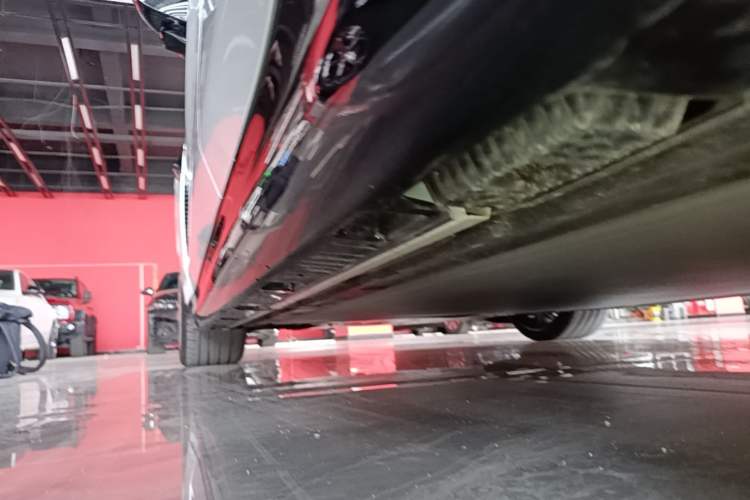Used Xiaomi Auto SU7 2026 Model Max Left Side Sill