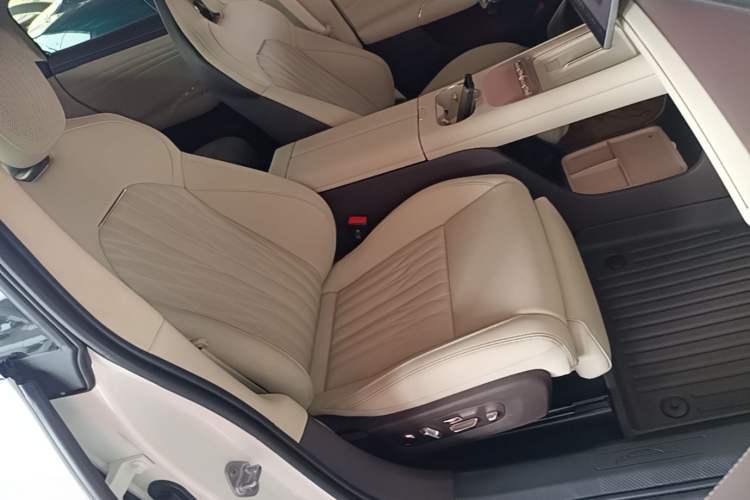 Used Xiaomi Auto SU7 2026 Model Max Right Front Seat