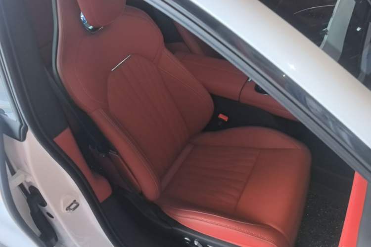 Used Xiaomi Auto SU7 2026 Model Max Right Front Seat