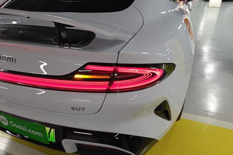 Used Xiaomi Auto SU7 2026 Model Pro Right Rear Taillight