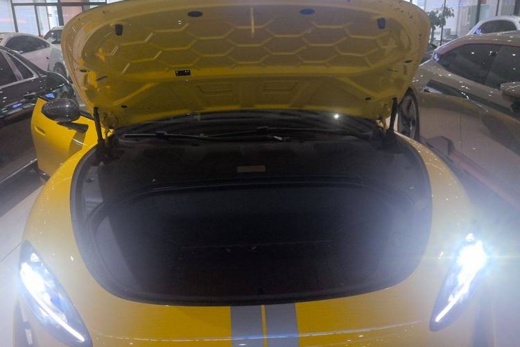 Used Xiaomi Auto SU7 Ultra 2025 Ultra Model Engine Bay