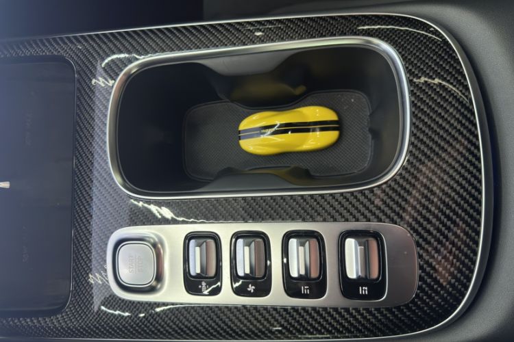 Used Xiaomi Auto SU7 Ultra 2025 Ultra Model Interior 4