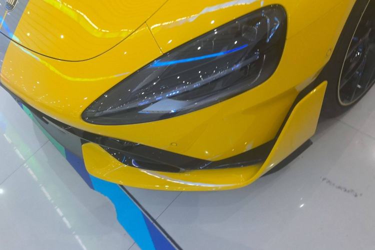 Used Xiaomi Auto SU7 Ultra 2025 Ultra Model Left Front Headlight