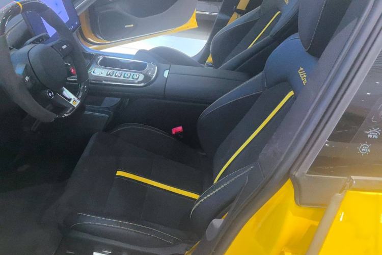 Used Xiaomi Auto SU7 Ultra 2025 Ultra Model Left Front Seat