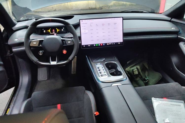 Used Xiaomi Auto SU7 Ultra 2025 Ultra Model Center Console