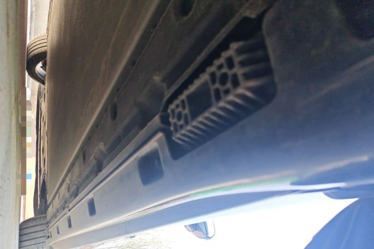 Used Xiaomi Auto SU7 Ultra 2025 Ultra Model Chassis Rear Right