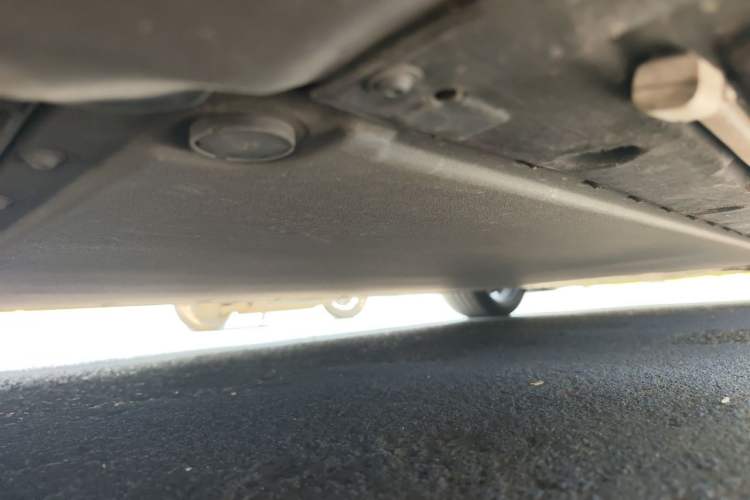 Used Xiaomi Auto SU7 Ultra 2025 Ultra Model Chassis Rear Right
