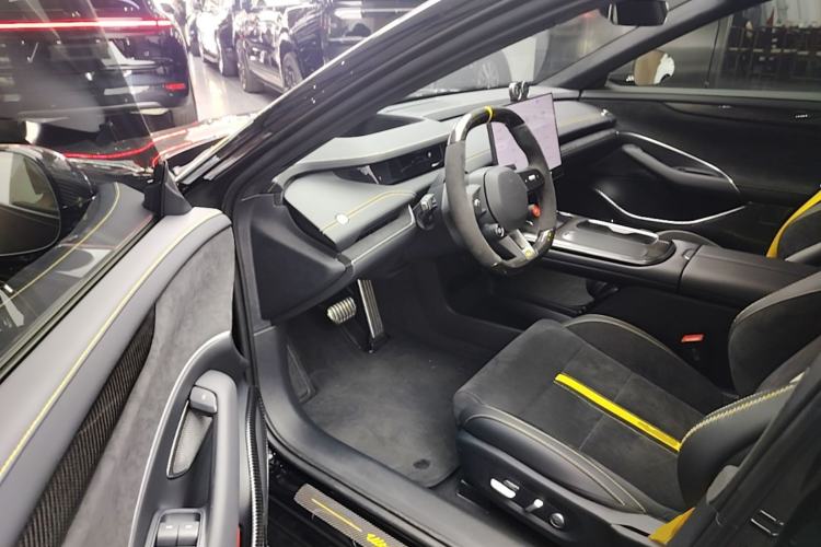Used Xiaomi Auto SU7 Ultra 2025 Ultra Model Driver Seat