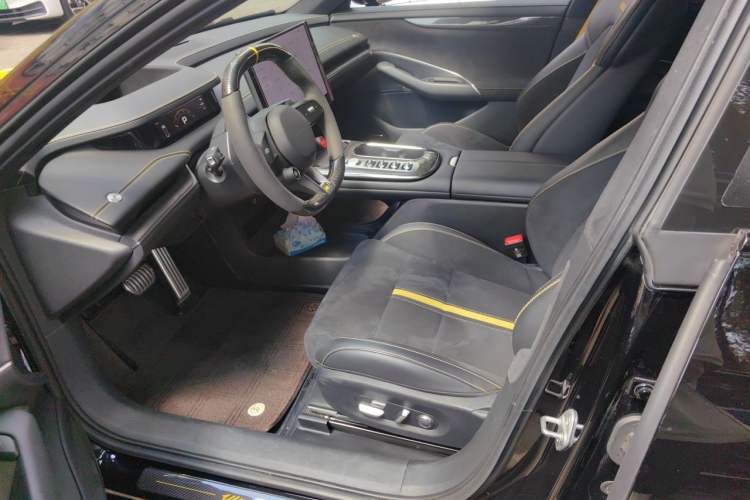 Used Xiaomi Auto SU7 Ultra 2025 Ultra Model Driver Seat