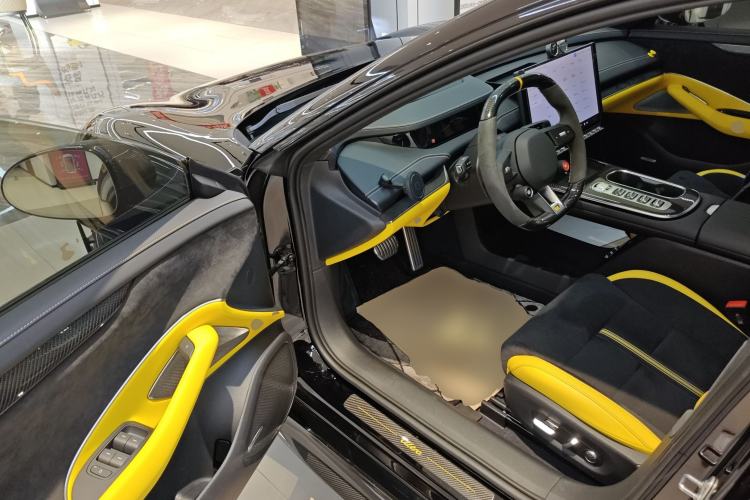Used Xiaomi Auto SU7 Ultra 2025 Ultra Model Driver Seat