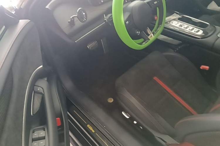 Used Xiaomi Auto SU7 Ultra 2025 Ultra Model Driver Seat