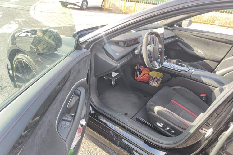 Used Xiaomi Auto SU7 Ultra 2025 Ultra Model Driver Seat