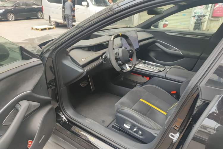 Used Xiaomi Auto SU7 Ultra 2025 Ultra Model Driver Seat